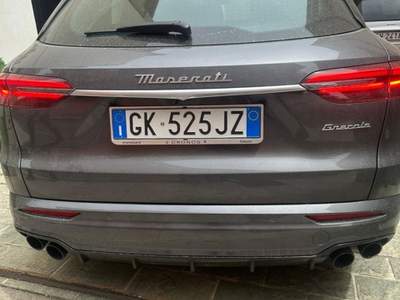 Maserati Grecale benzina /elettrica Grigio usata Alì Terme