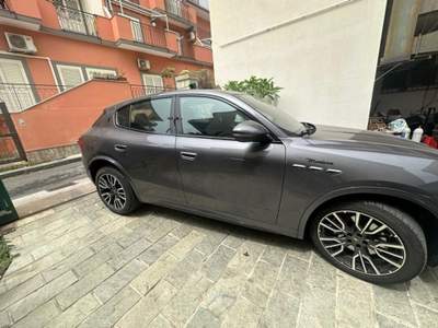 Maserati Grecale benzina /elettrica Grigio usata Alì Terme