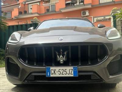 Maserati Grecale benzina /elettrica Grigio usata Alì Terme