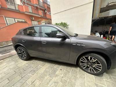 Maserati Grecale benzina /elettrica Grigio usata Alì Terme