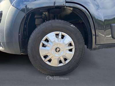 Peugeot Boxer Boxer 330 Bluehdi 140 S&amp;S Pc-Tn Combi Comfort Grigio usata Cassola
