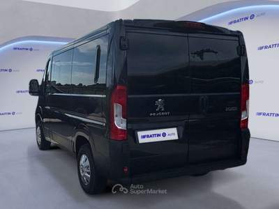 Peugeot Boxer Boxer 330 Bluehdi 140 S&amp;S Pc-Tn Combi Comfort Grigio usata Cassola