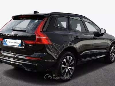 Volvo XC60 B4 (d) AWD automatico Plus Dark N1Autocarro usata Liscate
