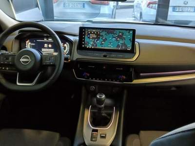 Nissan Qashqai MHYB 140 CV MAN 2 WD  N-Connecta Grigio usata Senna Comasco