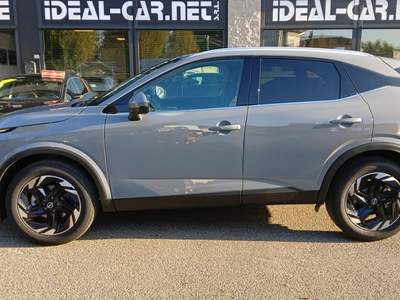 Nissan Qashqai MHYB 140 CV MAN 2 WD  N-Connecta Grigio usata Senna Comasco