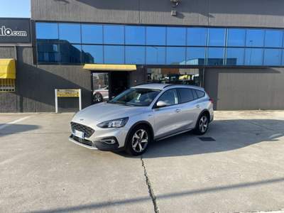 Ford Focus 1.0 EcoBoost 125CV automatico SW ST-Line Co-Pilot Argento usata Cremosano