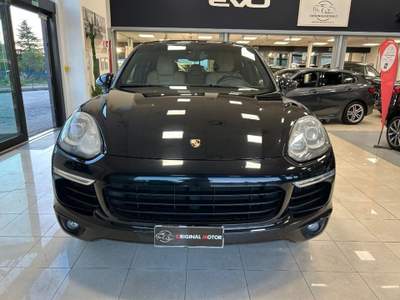 Porsche Cayenne 3.0 Diesel X C O M M E R C I A N T I Nero usata Perugia