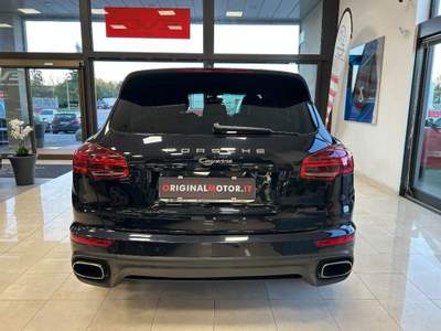Porsche Cayenne 3.0 Diesel X C O M M E R C I A N T I Nero usata Perugia