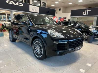 Porsche Cayenne 3.0 Diesel X C O M M E R C I A N T I Nero usata Perugia