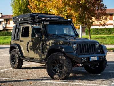 Jeep Wrangler IL PROPRIETARIO UN ESPERTO DELL'OVERLAND! Verde usata TREVIOLO