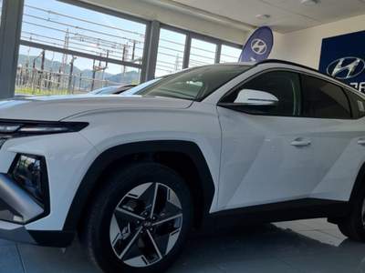 Hyundai Tucson 1.6 CRDI 48V DCT Business Bianco usata Trento