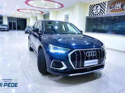 Audi Q3 40 TDI quattro S tronic Business Advanced Blu/Azzurro usata Matera