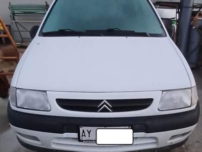 Citroen Saxo 1.6i 16V cat 3 porte VTS Bianco usata Gaglianico