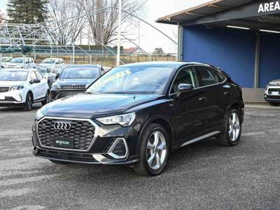Audi Q3 2.0 35 TDI Quattro S Tronic Line Edition Nero usata Pianezza