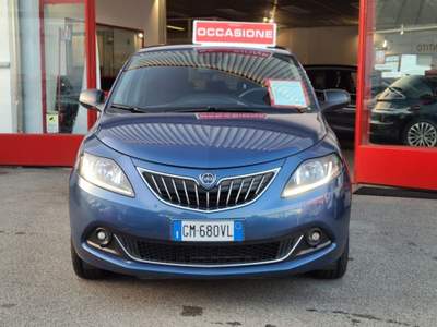 Lancia Ypsilon 1.0 5 porte Hybrid Gold Blu/Azzurro usata Magenta