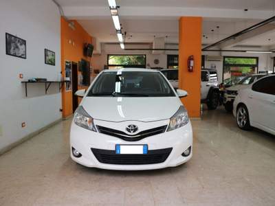 Toyota Yaris 1.4 D-4D 5 porte Lounge Bianco usata Palermo