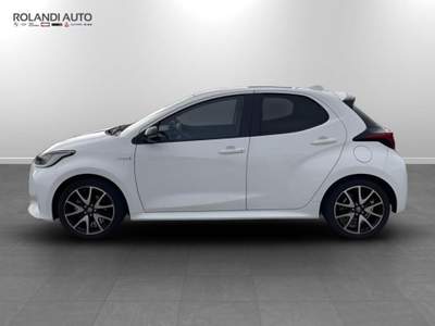 Toyota Yaris 1.5h Lounge Bianco usata Casale Monferrato