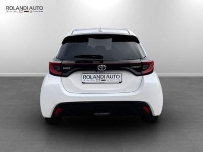 Toyota Yaris 1.5h Lounge Bianco usata Casale Monferrato