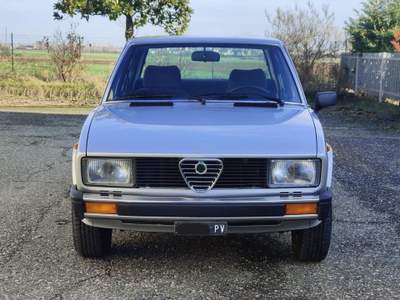 Alfa Romeo Alfetta 2.0 L 131 CV ASI Grigio usata Cava Manara