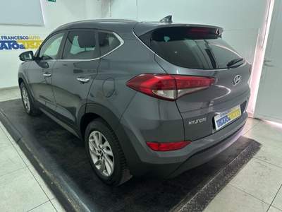 Hyundai Tucson 1.7 CRDi XPossible Grigio usata Pescara