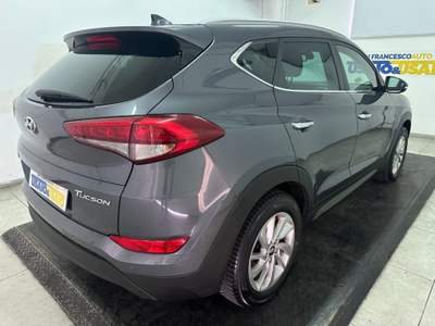 Hyundai Tucson 1.7 CRDi XPossible Grigio usata Pescara