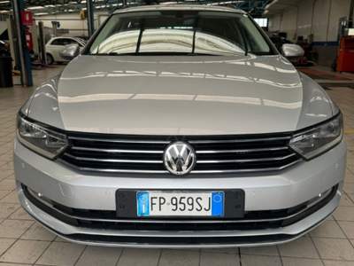 Volkswagen Passat 2.0 TDI DSG Executive BlueMotion Tech. Argento usata Cassino Volkswagen Passat 2.0 TDI DSG Executive BlueMotion Tech. Argento usata Cassino
