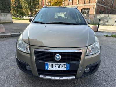 Fiat Sedici 1.6 16V 4x4 Dynamic Marrone usata Torino