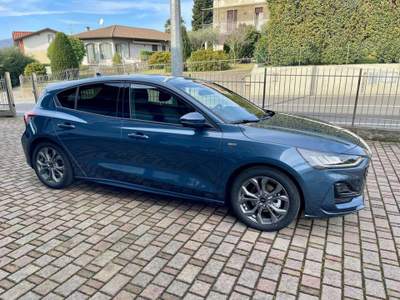 Ford Focus 1.0 EcoBoost Hybrid 125 CV ST-Line X- NUOVO Blu/Azzurro usata Cadrezzate con Osmate