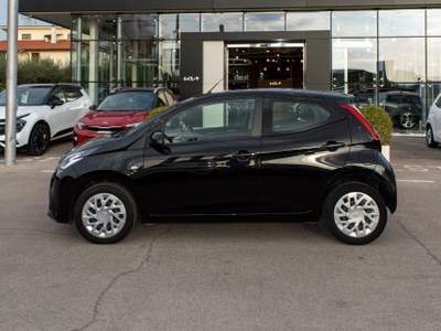 Toyota Aygo 1.0 VVT-i 72 CV 5 porte x-play Nero usata Fondi