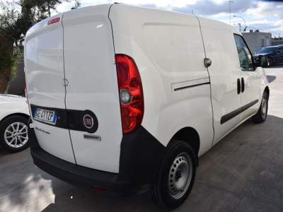 Fiat Doblò Doblò 1.6 MJT 105CV S&S PL-TN Cargo Maxi Business Bianco usata San Vito dei Normanni