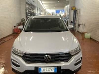 Volkswagen T-Roc 2.0 TDI SCR Business BlueMotion Technology Bianco usata CASTEGGIO PAVIA Volkswagen T-Roc 2.0 TDI SCR Business BlueMotion Technology Bianco usata CASTEGGIO PAVIA