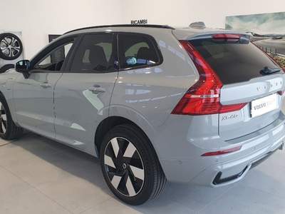 Volvo XC60 T6 Recharge Plug-in Hybrid AWD automatico Ultimate Grigio usata Padova