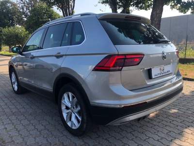 Volkswagen Tiguan 2.0 TDI,140KW Advanced BMT 4MOT DSG Sport util Argento usata Rivoli