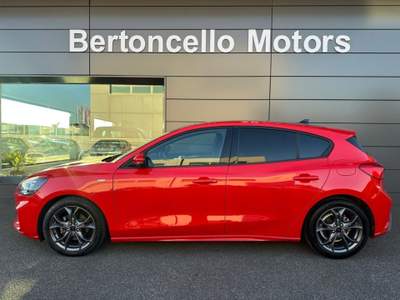Ford Focus 1.0 EcoBoost 125CV 5p. ST-LINE TETTO-NEOPATENTATI Rosso usata Castelfranco Veneto