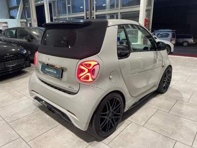 Smart ForTwo Cabrio BRABUS Tailor Made Xclusive HUD JBL TOP Grigio usata POTENZA