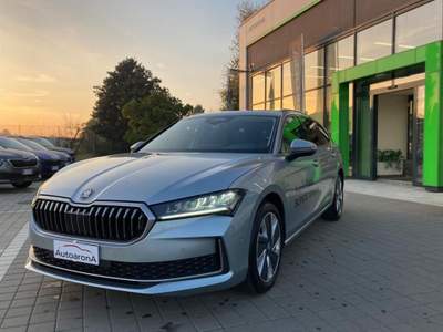 Skoda Superb 2.0 TDI EVO 150 CV SCR DSG Wagon Style Argento usata Paruzzaro