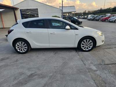 Opel Astra 1.7 CDTI 125CV 5 porte Cosmo Bianco usata Sassari