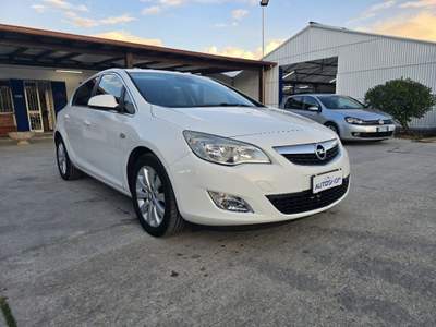 Opel Astra 1.7 CDTI 125CV 5 porte Cosmo Bianco usata Sassari