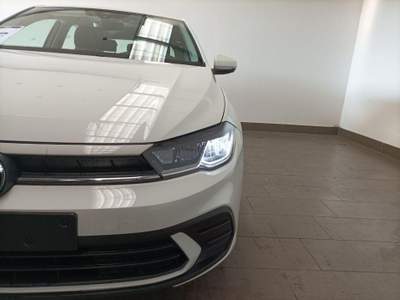 Volkswagen Polo 1.0 Edition Plus Bianco usata Magenta