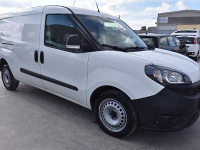 Fiat Doblò Doblò 1.6 MJT 105CV S&S PL-TN Cargo Maxi Business Bianco usata San Vito dei Normanni