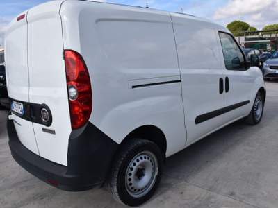 Fiat Doblò Doblò 1.6 MJT 105CV S&S PL-TN Cargo Maxi Business Bianco usata San Vito dei Normanni
