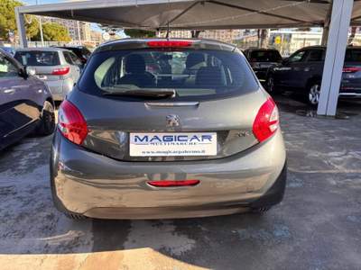Peugeot 208 1.4 VTi 95 CV 5p. GPL Allure Grigio usata Palermo