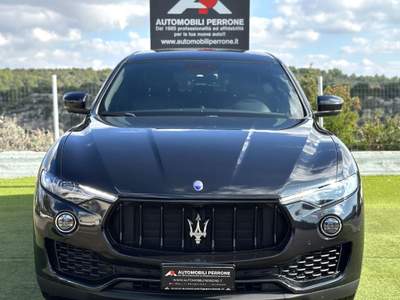 Maserati Levante V6 Diesel 250cv AWD Granlusso MY20 Nero usata Castellaneta