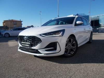 Ford Focus 1.5 EcoBlue 120CV automatico SW ST-Line Bianco usata SAN VENDEMIANO