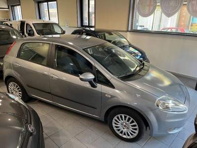 Fiat Grande Punto 1.3 MJT 90 CV 5 porte 5.900 Grigio usata Messina