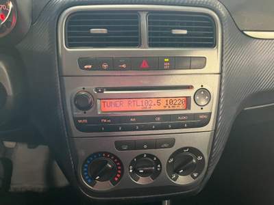 Fiat Grande Punto 1.3 MJT 90 CV 5 porte 5.900 Grigio usata Messina