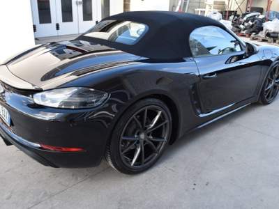 Porsche 718 2.0 T *Sedili risc.,CarPlay,Navi,Bose,Scarico* Nero usata San Vito dei Normanni