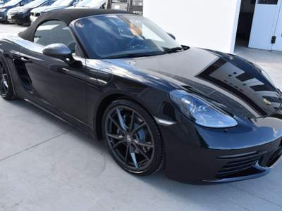 Porsche 718 2.0 T *Sedili risc.,CarPlay,Navi,Bose,Scarico* Nero usata San Vito dei Normanni