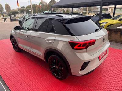 Volkswagen T-Roc 1.5 TSI ACT DSG R-Line Grigio usata Vo'