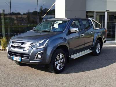 Isuzu D-Max 1.9 Crew Cab Solar 4WD A/C Grigio usata Scarperia e San Piero